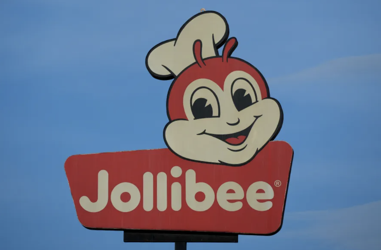 快餐连锁品牌Jollibee是菲律宾首个注册的著名商标。